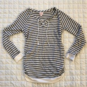 Ingrid & Isabel Black/Cream Maternity Sweatshirt